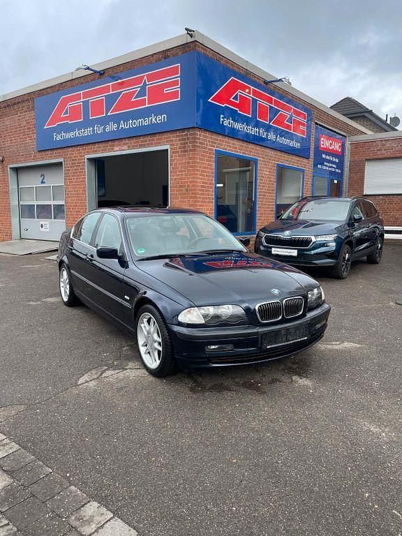 Gebraucht BMW 323 170 PS (125 kW) 2000 Blau Limousine