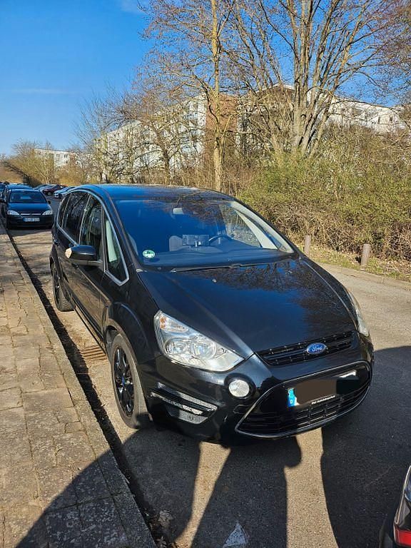 Gebraucht Ford S-MAX S 140 PS (102 kW) 2015 Schwarz Van / Kleinbus