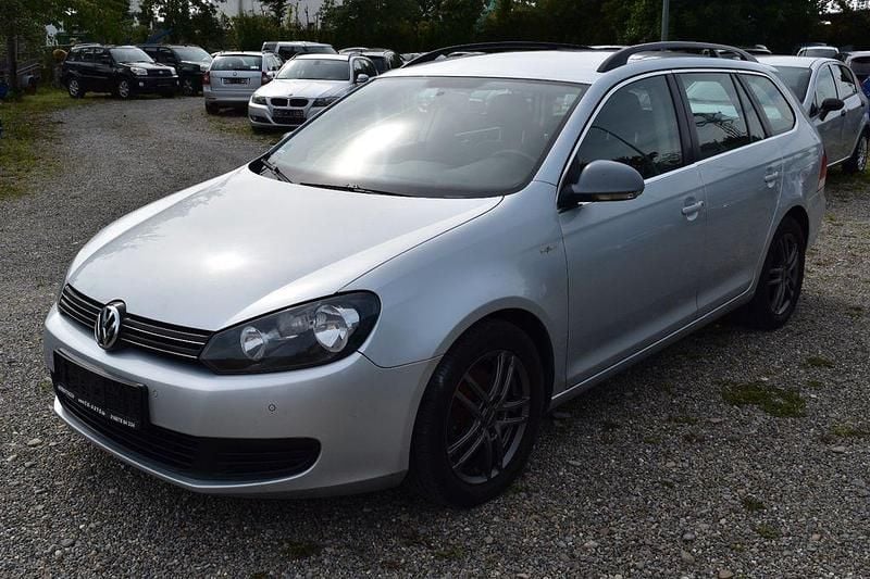 Silber Gebraucht 2011 VW Golf VI Comfortline Kombi | 3.290 € (Fairer Preis) - Bild 1/4