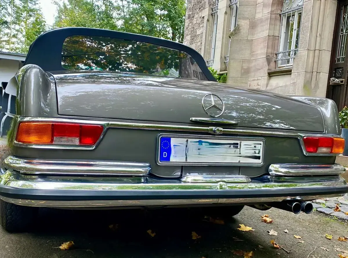 Gebraucht Mercedes 280 SE 209 PS (153 kW) 1971 Grau Cabrio