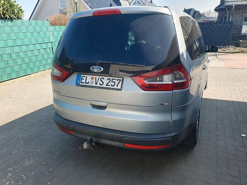 Gebraucht Ford Galaxy Ghia 140 PS (102 kW) 2008 Grau Van / Kleinbus