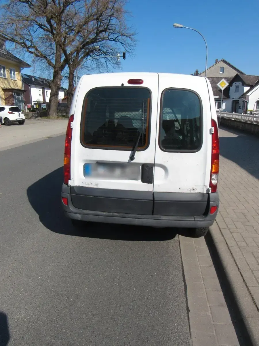 Gebraucht Renault Kangoo 80 PS (58 kW) 2002 Weiß Van / Kleinbus