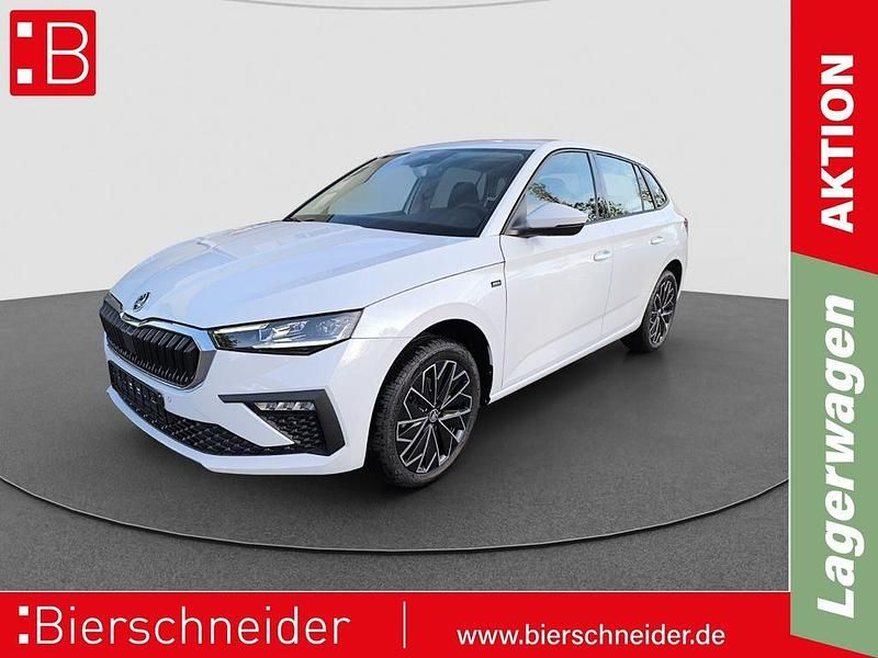 Weiss Gebraucht 2024 Skoda Scala Drive Kleinwagen | 24.490 € (Teuer) - Bild 1/4