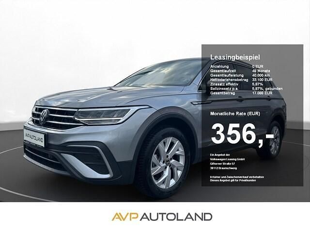 Silber Gebraucht 2024 VW Tiguan Allspace Life SUV | 32.680 € (Superpreis) - Bild 1/4