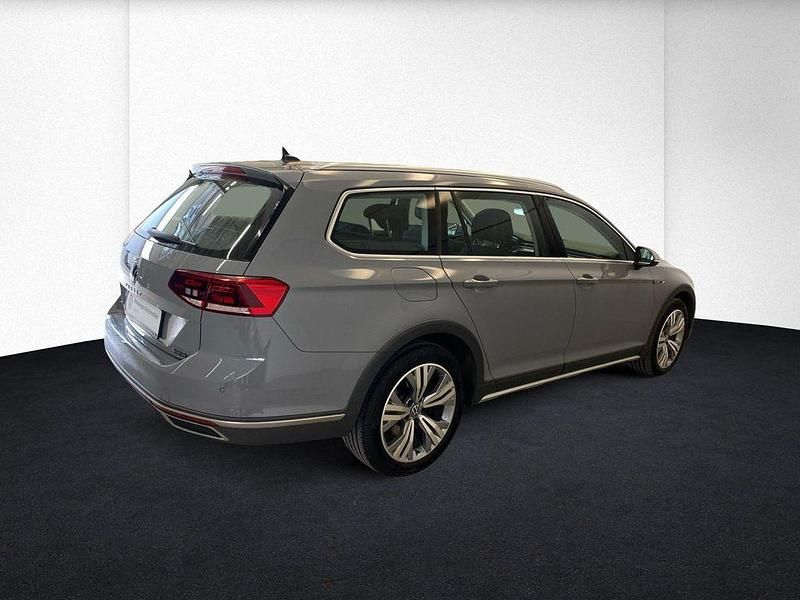 Gebraucht VW Passat Alltrack 280 PS (205 kW) 2021 Grau Kombi