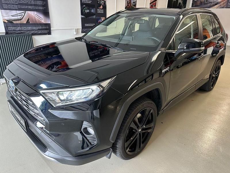 Schwarz Gebraucht 2021 Toyota RAV4 Hybrid SUV | 21.990 € (Guter Preis) - Bild 1/4