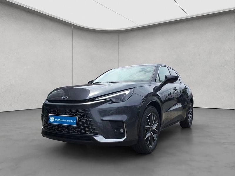 Grau Neu 2025 Lexus LBX SUV | 38.550 € (Etwas zu teuer) - Bild 1/4