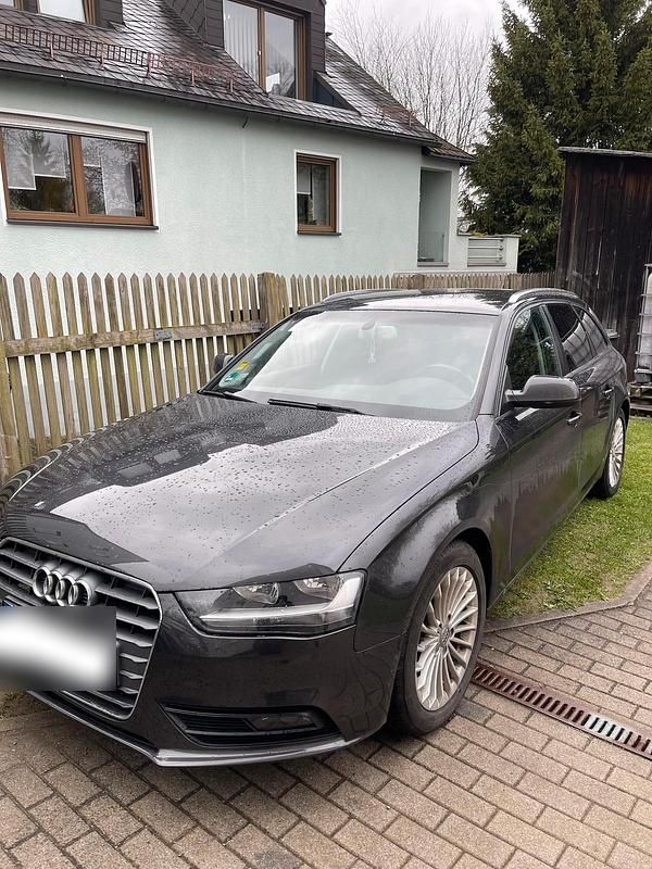 Usata Audi A4 143 CV (105 kW) 2012 Grigio Station wagon