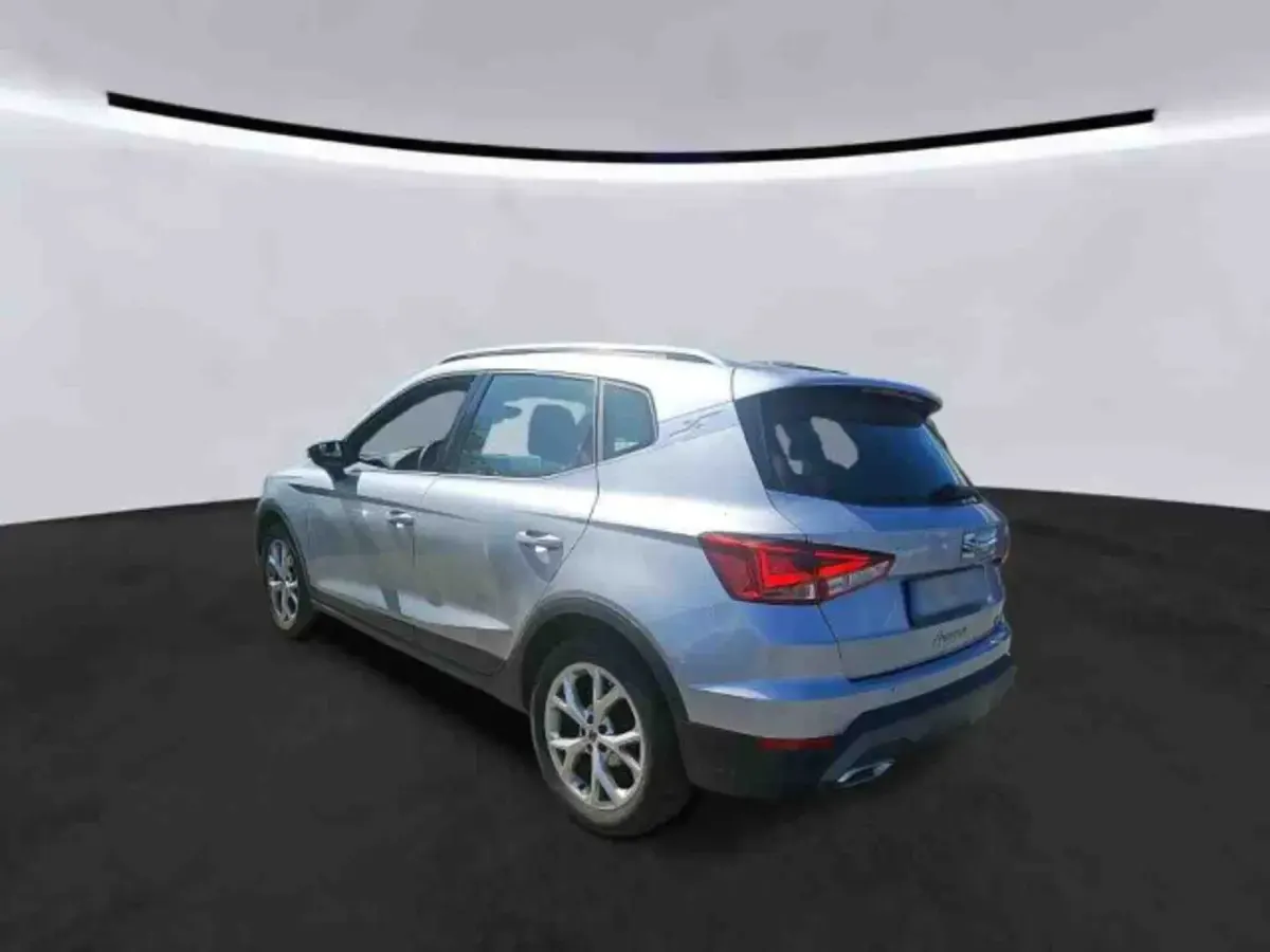 Gebraucht Seat Arona FR 116 PS (85 kW) 2024 Silber SUV
