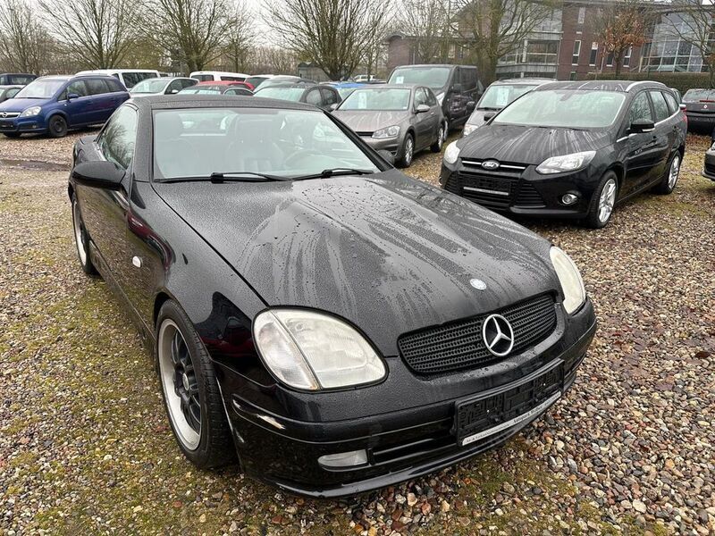 Schwarz Gebraucht 1999 Mercedes SLK230 Cabrio | 2.950 € (Guter Preis) - Bild 1/4