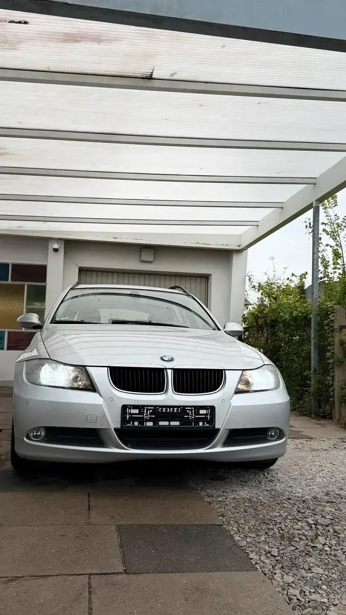 Occasion BMW 318 129 ch (94 kW) 2006 Gris Break