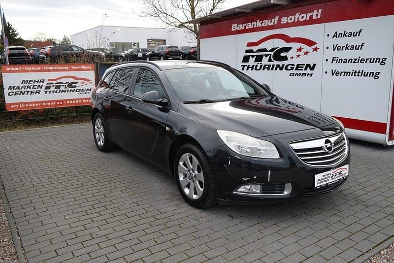 Usado Opel Insignia Selection 116 HP (85 kW) 2009 Preto Carrinha