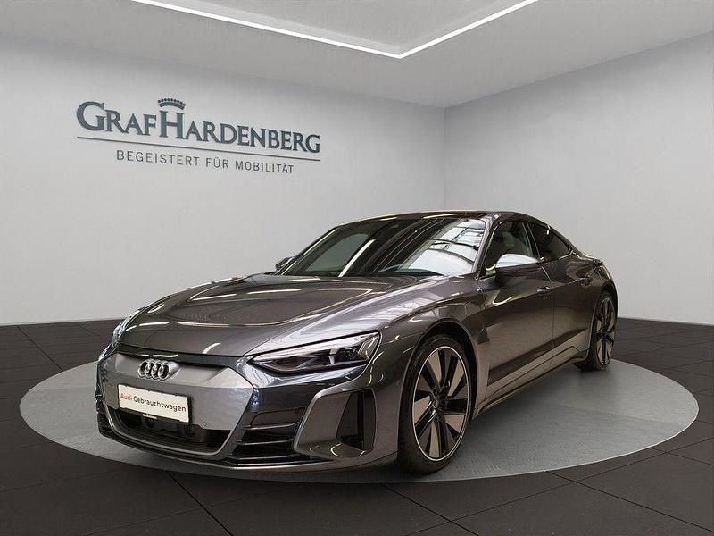 Daytonagrau perleffekt Gebraucht 2021 Audi e-tron GT quattro Ambiente Limousine | 55.960 € (Teuer) - Bild 1/4