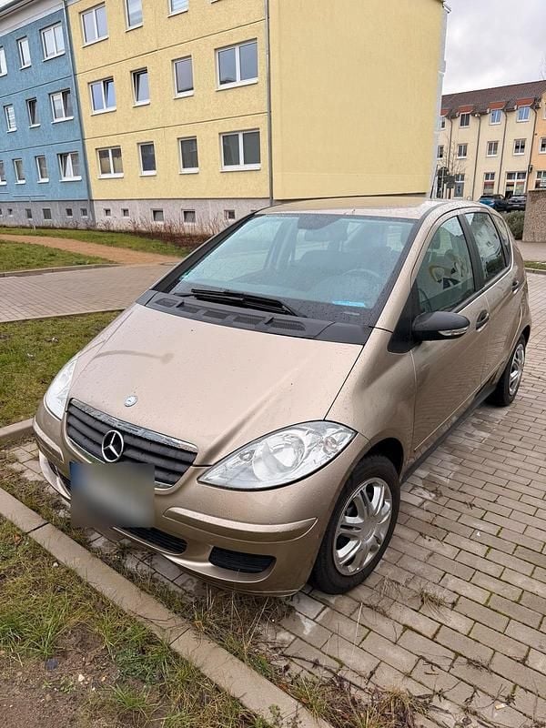 Gold Gebraucht 2009 Mercedes A150 Kleinwagen | 3.500 € (Guter Preis) - Bild 1/4