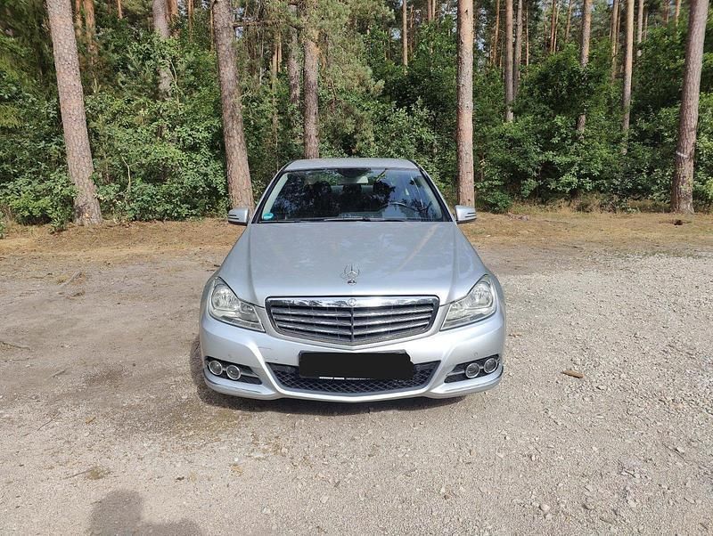 Silber Gebraucht 2011 Mercedes C220 Limousine | 7.000 € (Fairer Preis) - Bild 1/4