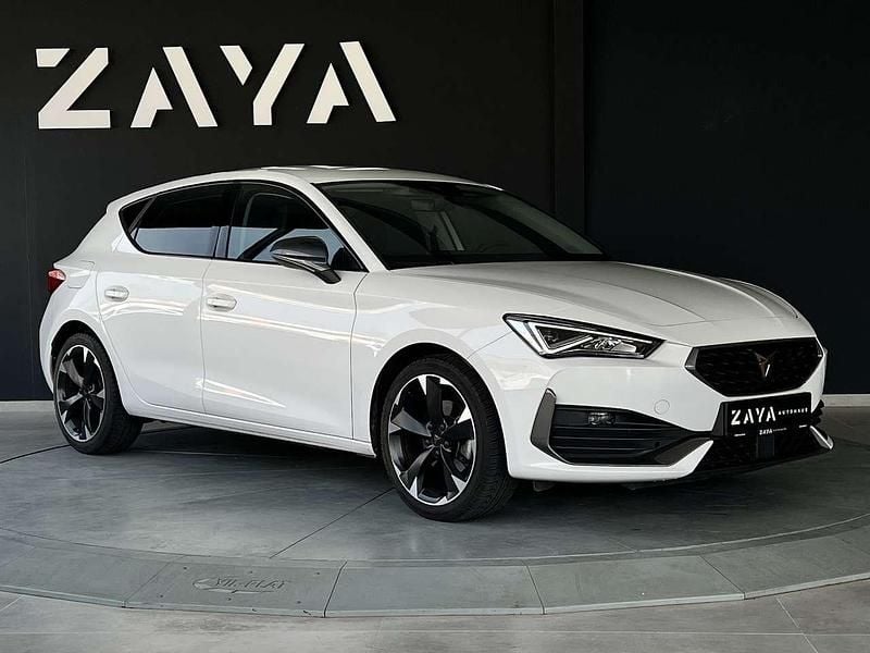 Second-hand Cupra Leon 150 CP (110 kW) 2024 Alb Berlinǎ