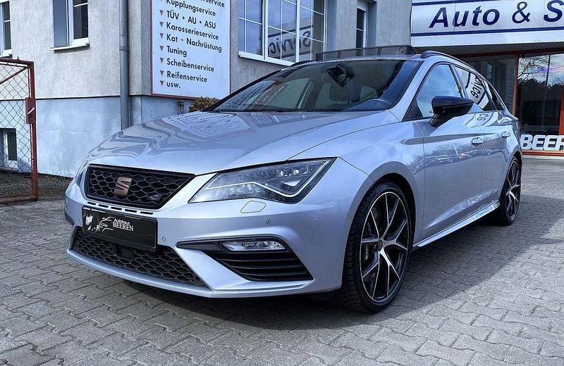 Second-hand Seat Leon ST 4Drive 300 CP (220 kW) 2020 Argintiu Break