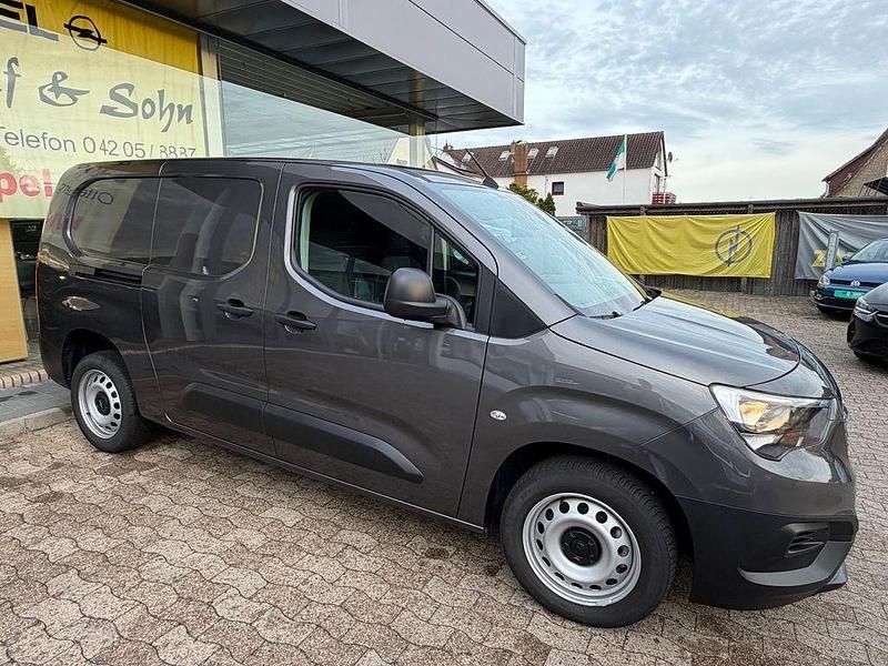 Gebraucht Opel Combo Basis 131 PS (96 kW) 2024 Grau Van / Kleinbus