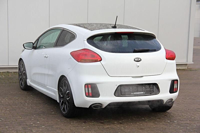 Gebraucht Kia Ceed GT GT 204 PS (150 kW) 2013 Weiß Limousine