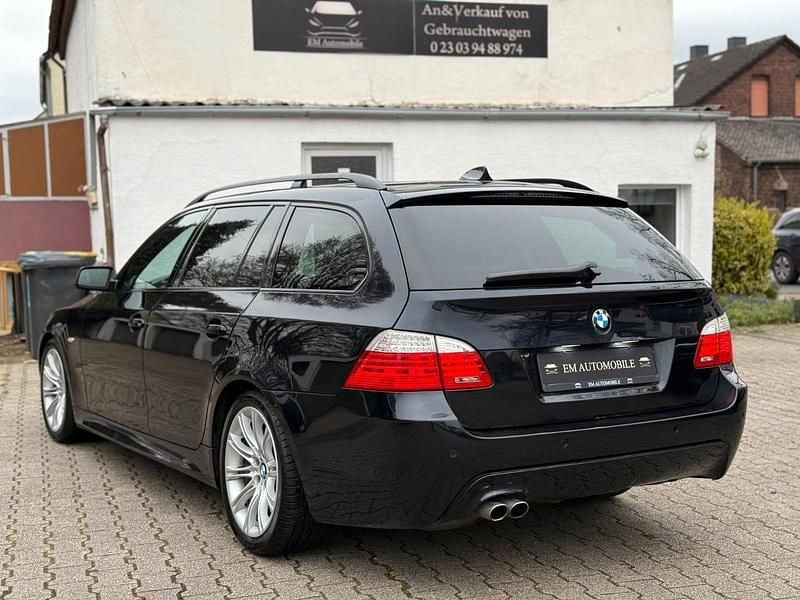 Gebraucht BMW 525 M Sport 197 PS (144 kW) 2009 Schwarz Kombi