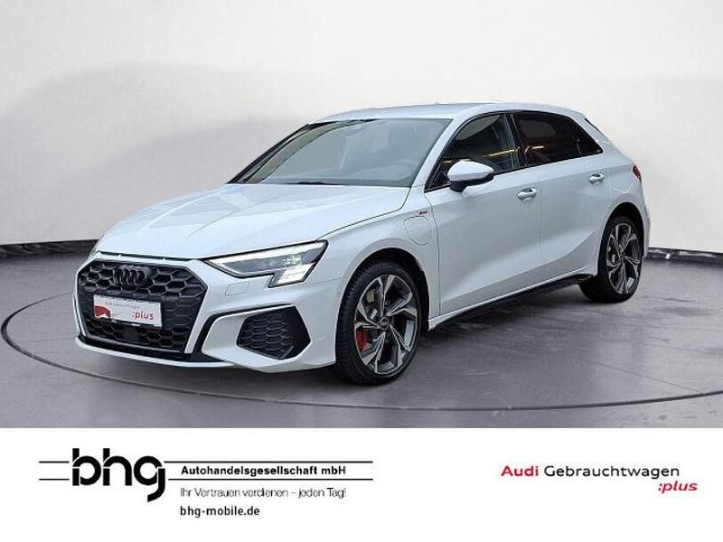 Gebraucht Audi A3 e-tron Advanced 109 PS (80 kW) 2022 Weiss Kleinwagen