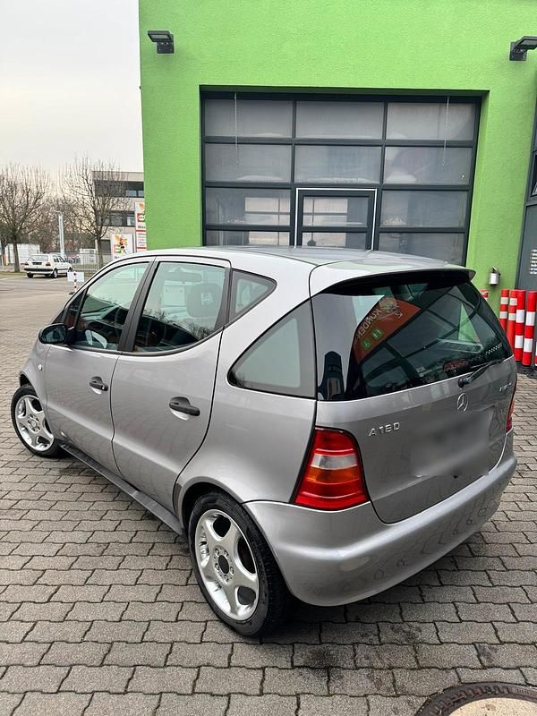 Gebraucht Mercedes A160 102 PS (75 kW) 2000 Silber Kleinwagen