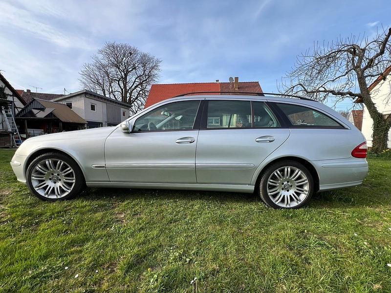Gebraucht Mercedes E280 190 PS (139 kW) 2006 Silber Kombi