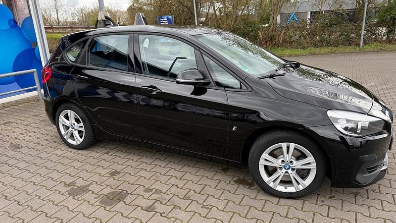 Gebraucht BMW 225 224 PS (164 kW) 2018 Schwarz Kombi