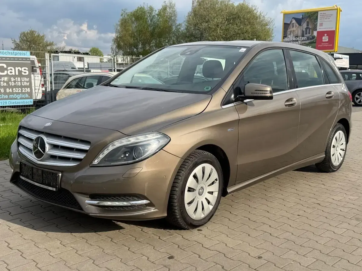 Brugt Mercedes B200 156 HK (114 kW) 2012 Grå MPV