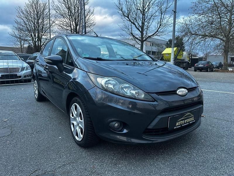 Gebraucht 2010 Ford Fiesta Trend Limousine | 2.790 € (Etwas zu teuer) - Bild 1/4