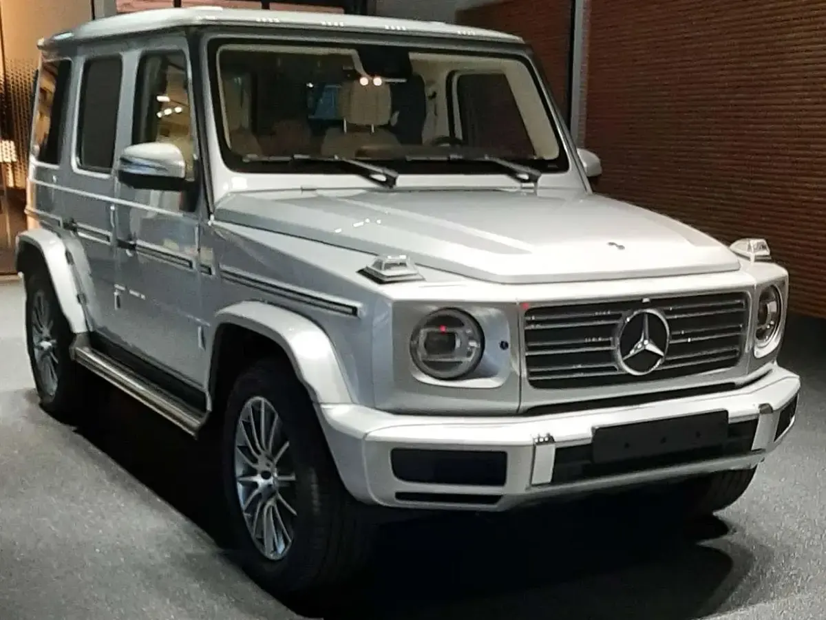 Gebraucht Mercedes G400 AMG line 330 PS (242 kW) 2023 Silber SUV
