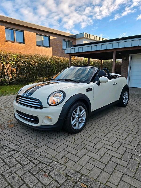 Gebraucht Mini Cooper Cabriolet 122 PS (89 kW) 2012 Beige Cabrio