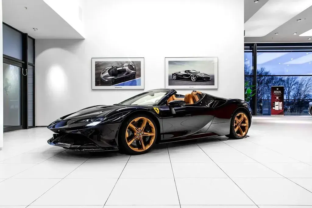 Gebraucht Ferrari SF90 999 PS (734 kW) 2025 Blau Cabrio