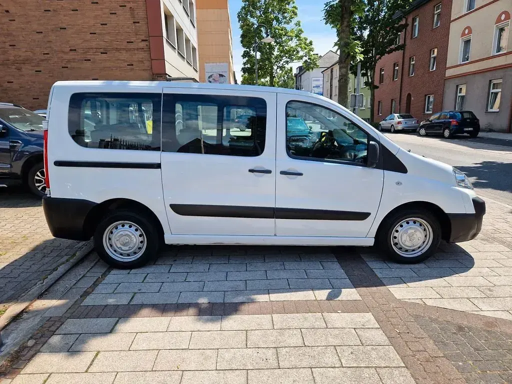 Gebraucht Peugeot TePee Access 98 PS (72 kW) 2013 Weiß Van / Kleinbus