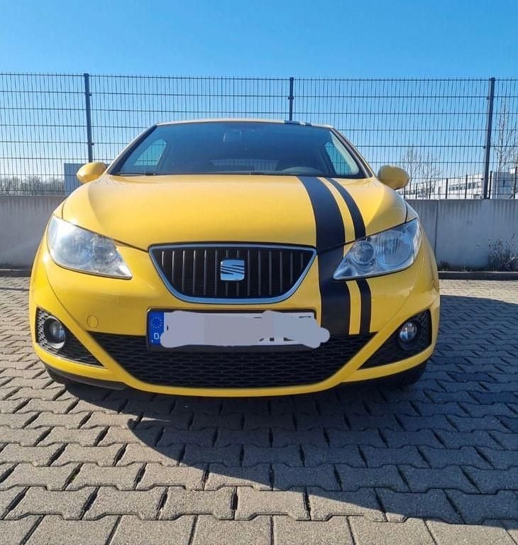 Second-hand Seat Ibiza SC Reference 69 CP (50 kW) 2011 Galben Hatchback