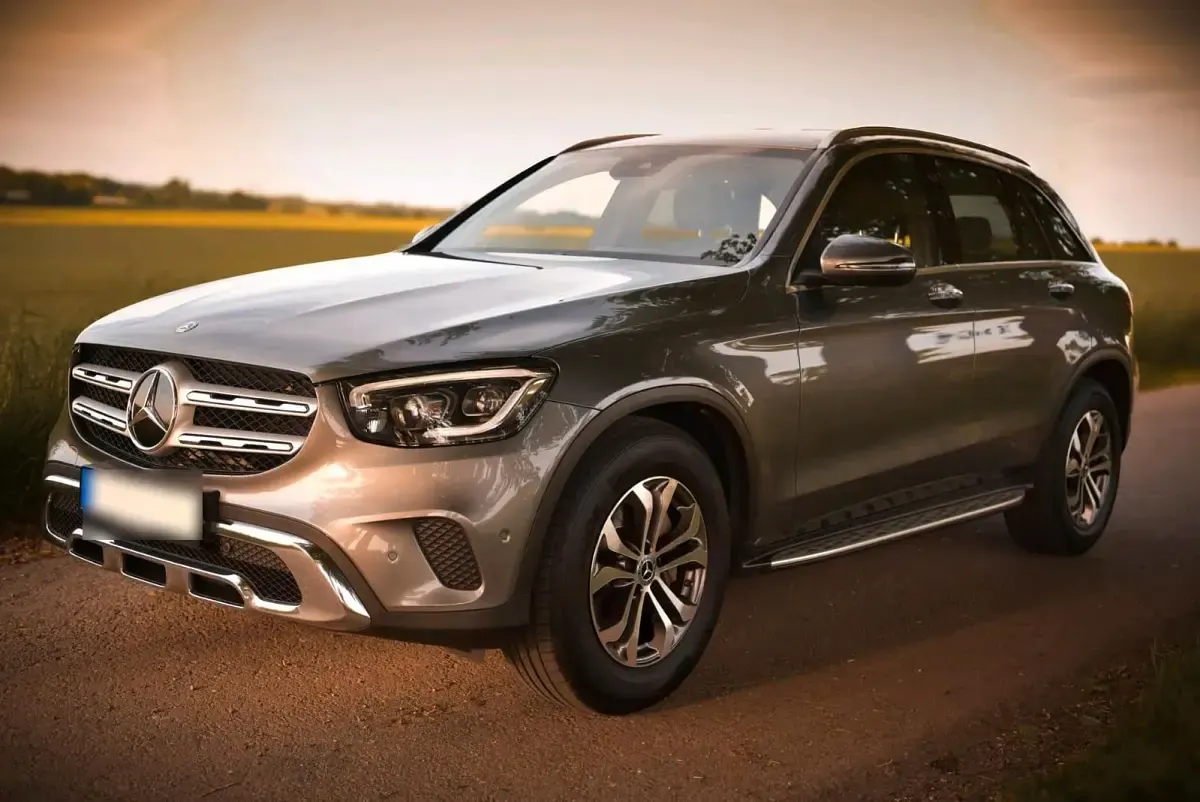 Gebraucht Mercedes GLC220 194 PS (142 kW) 2020 Grau SUV