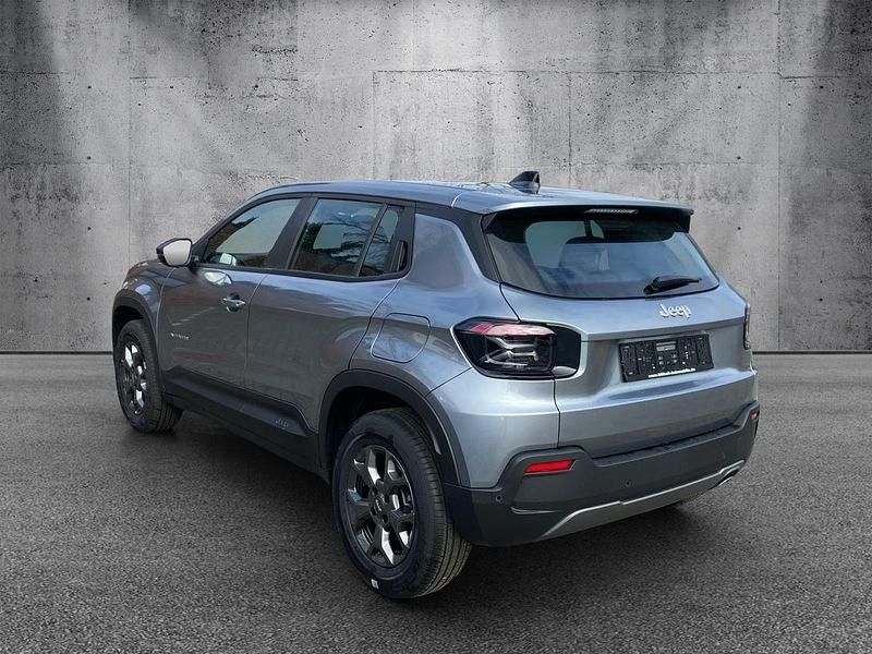 Neu Jeep Avenger 110 PS (80 kW) 2025 Sun SUV