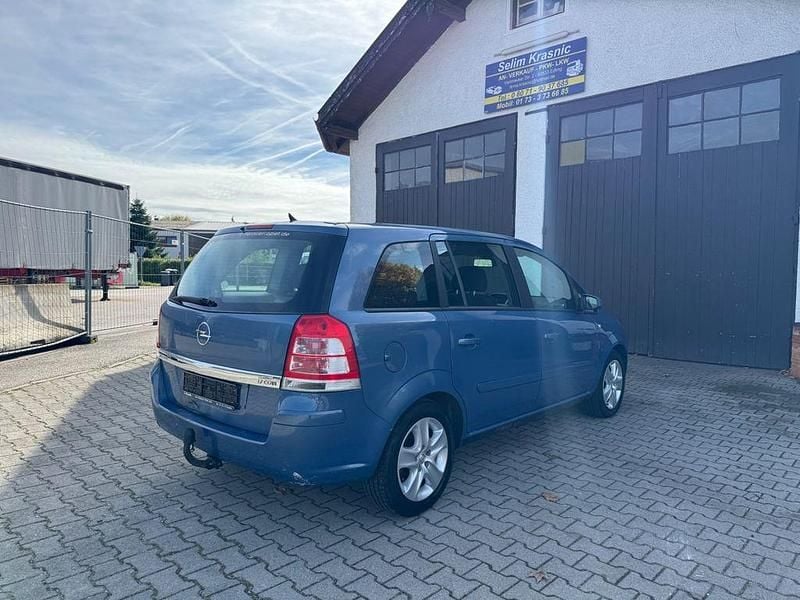 Gebraucht Opel Zafira Basis 125 PS (91 kW) 2008 Van / Kleinbus