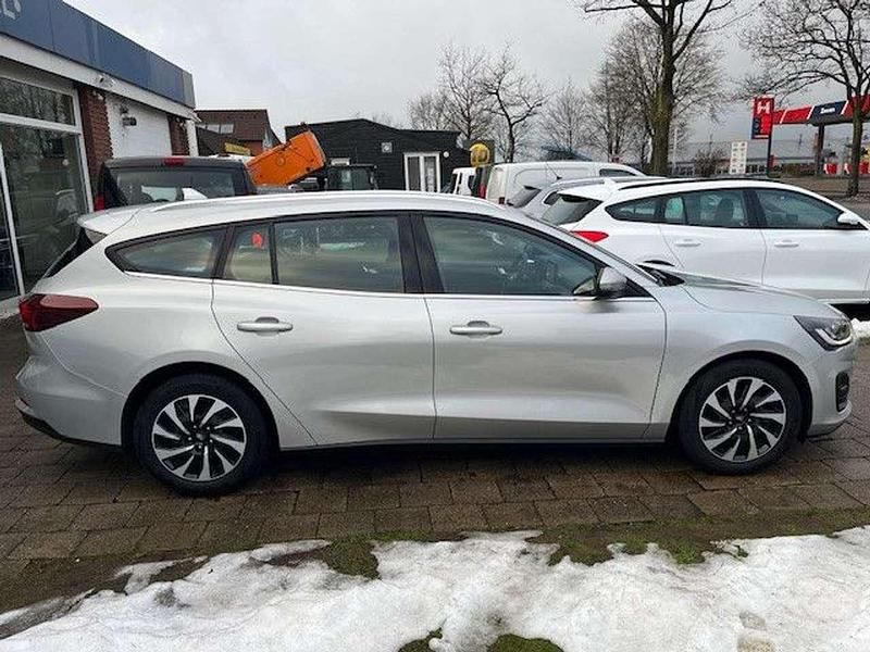 Gebraucht Ford Focus Style 120 PS (88 kW) 2022 Silber Kombi