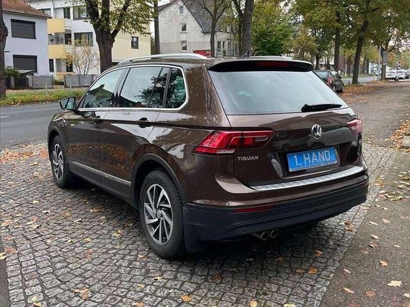 Gebraucht VW Tiguan Sound 150 PS (110 kW) 2017 Nutshell brown SUV