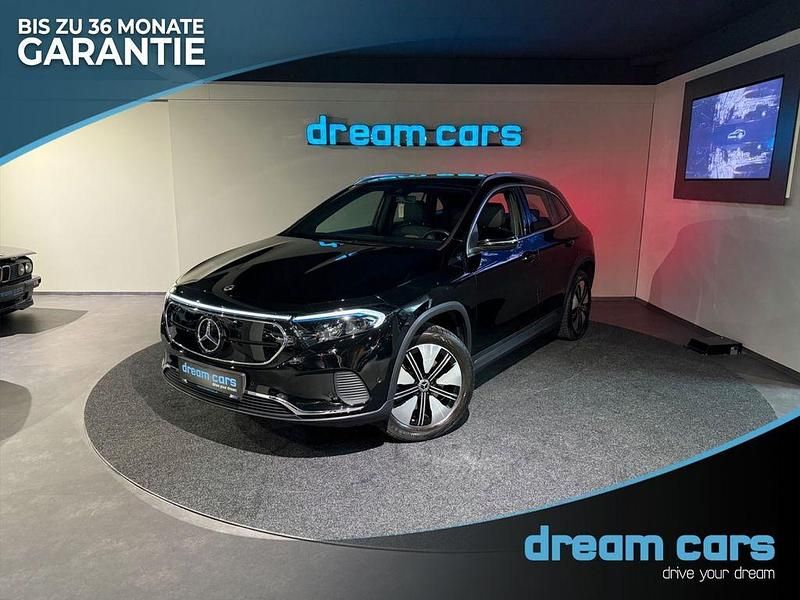 Schwarz Gebraucht 2022 Mercedes EQA300 Electric Art SUV | 33.900 € (Etwas zu teuer) - Bild 1/4