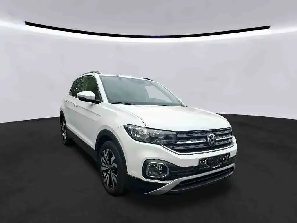 Używany VW T-Cross Active 110 KM (80 kW) 2022 Biały SUV