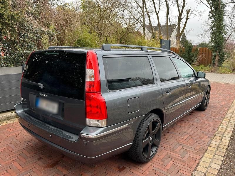 Gebraucht Volvo V70 185 PS (136 kW) 2007 Grau Kombi