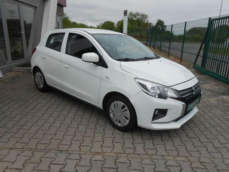 Gebraucht Mitsubishi Space Star Edition 71 PS (52 kW) 2020 Islandweiss Limousine