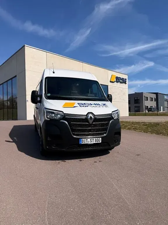 Gebraucht Renault Master 179 PS (131 kW) 2022 Weiß Van / Kleinbus