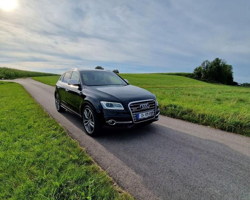 Schwarz Gebraucht 2016 Audi SQ5 Competition SUV | 27.640 € (Fairer Preis) - Bild 1/4