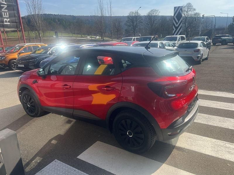 Gebraucht Renault Captur Evolution 140 PS (102 kW) 2023 Dezirrot, dach black pearlsc SUV