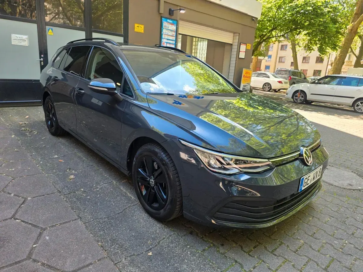 Gebraucht VW Golf VIII Active 116 PS (85 kW) 2022 Grau Kombi