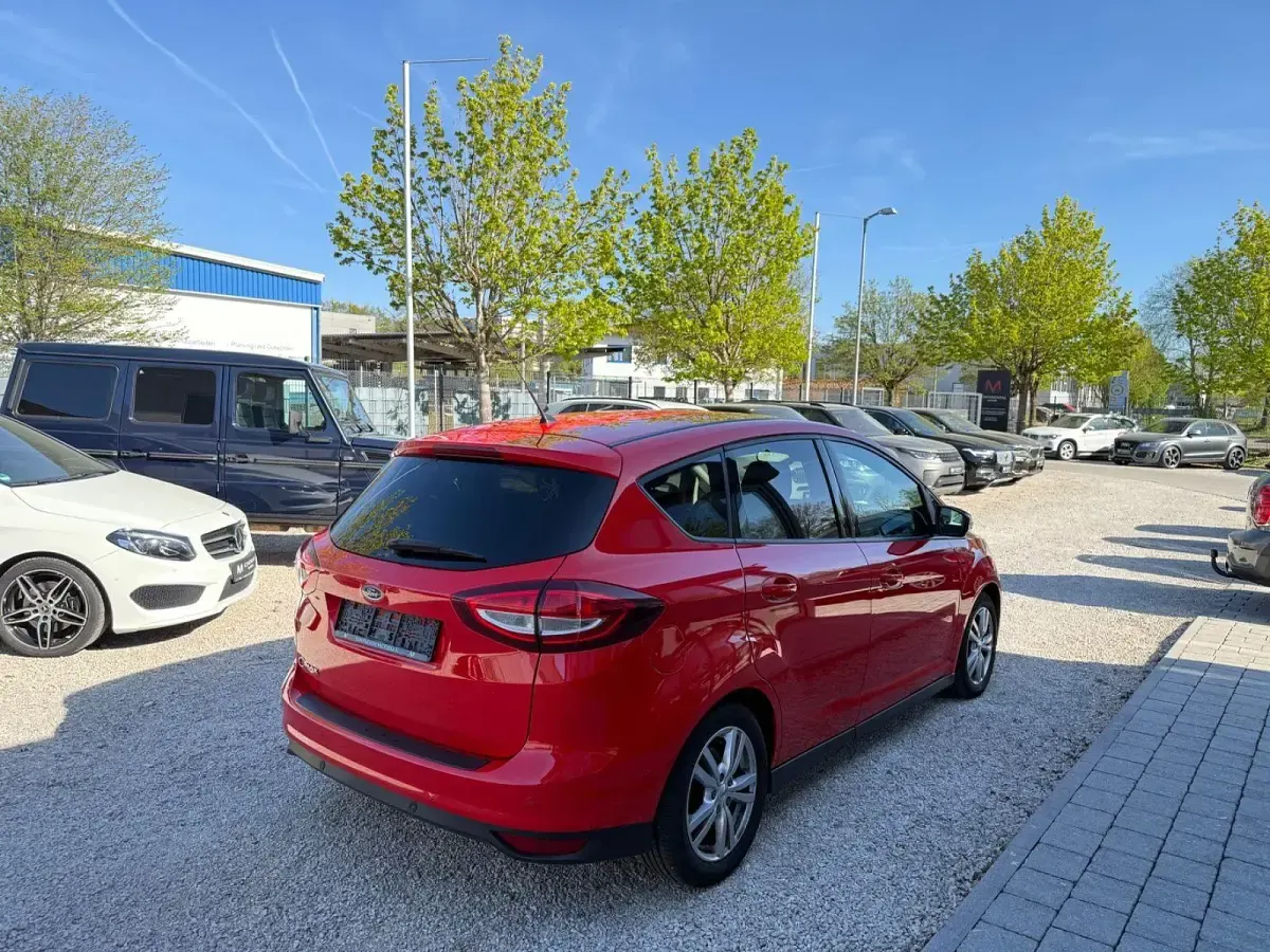 Gebraucht Ford C-MAX Trend 95 PS (69 kW) 2016 Rot Van / Kleinbus