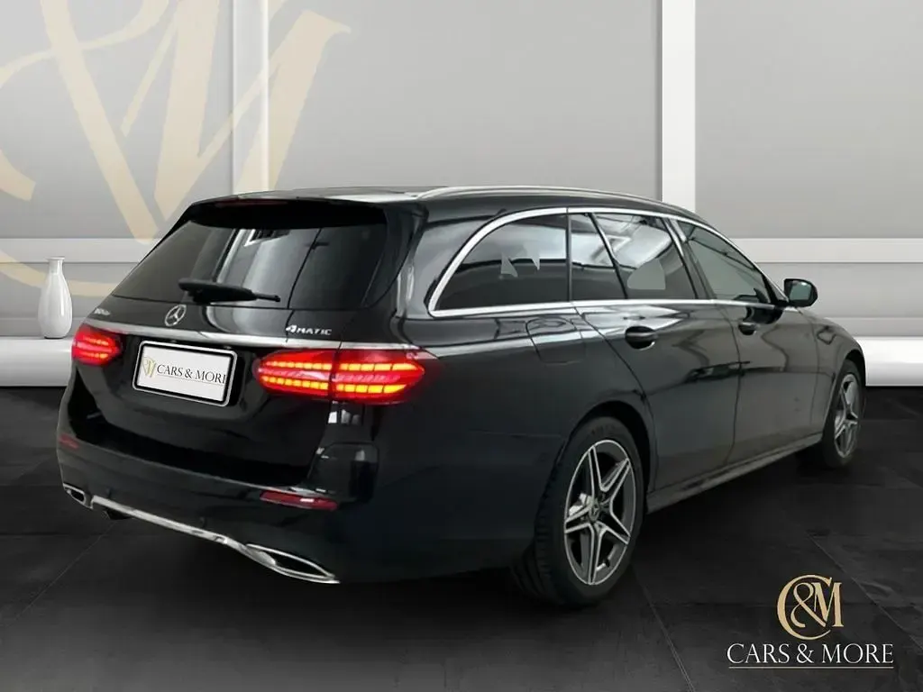 Gebraucht Mercedes E300 AMG 306 PS (225 kW) 2020 Schwarz Limousine